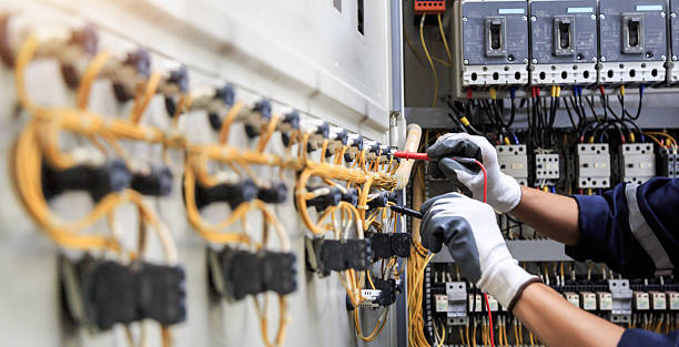 Professional Electrician technician working in Clear Lake Shores, TX